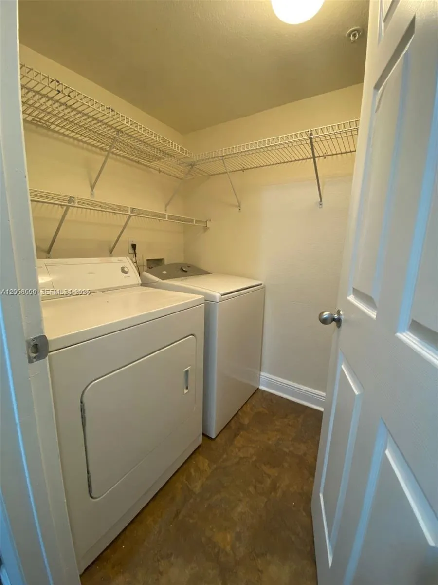 2520 Centergate Dr #303 Miramar, FL 33025