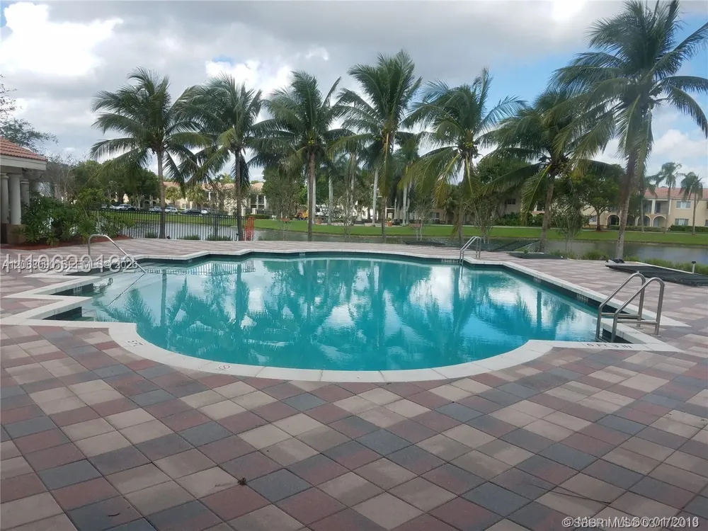 2520 Centergate Dr #303 Miramar, FL 33025