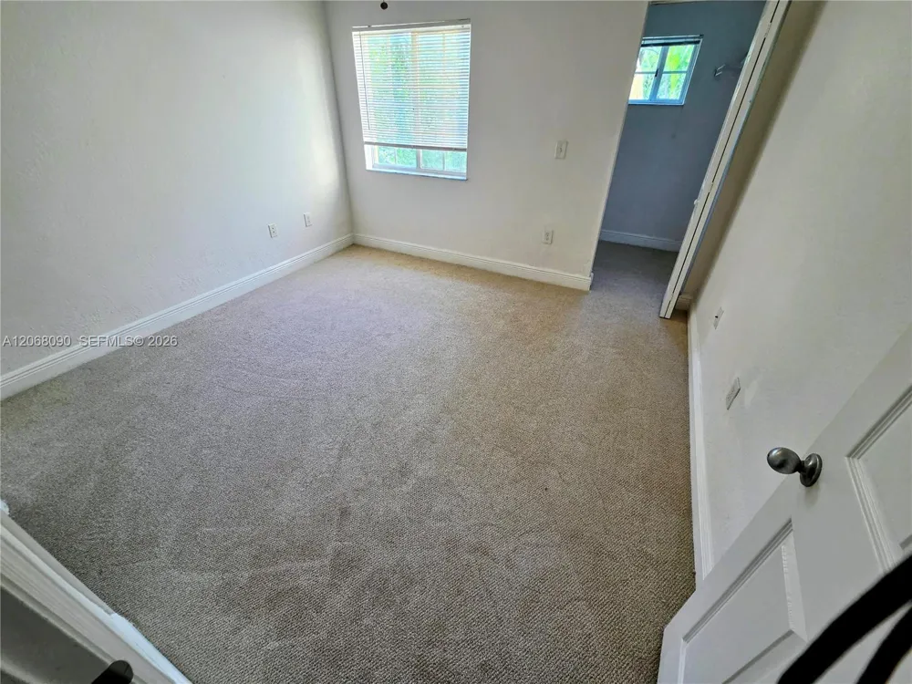 2520 Centergate Dr #303 Miramar, FL 33025