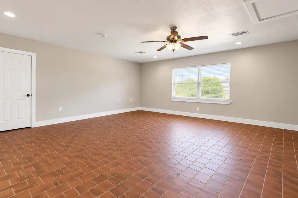 1000 La Villeta Street Mexia, TX 76667
