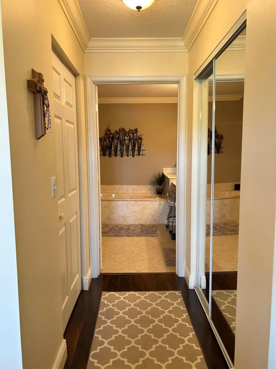 10470 Pelican Drive Wellington, FL 33414
