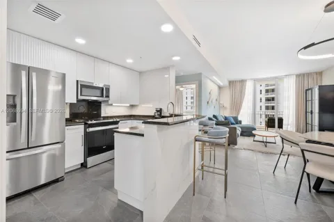 801 Brickell Key Blvd #1805