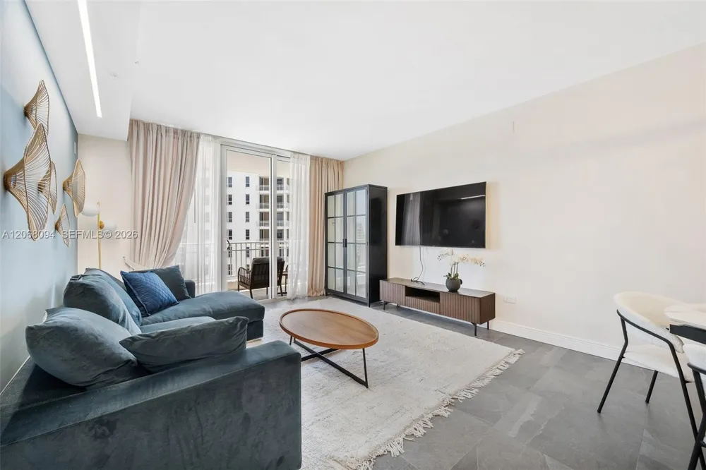 801 Brickell Key Blvd #1805 Miami, FL 33131