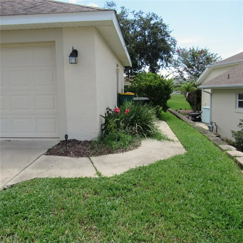 3204 ANTIGUA BAY LANE Tavares, FL 32778