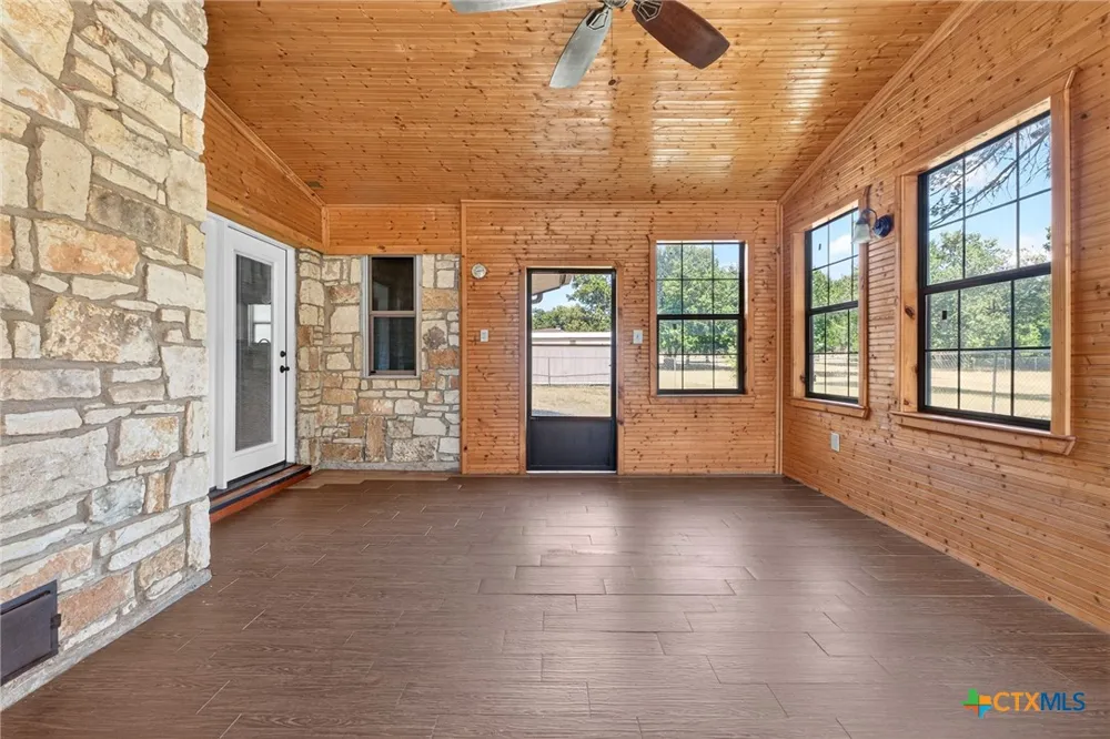 381 County Road 4755 Kempner, TX 76539
