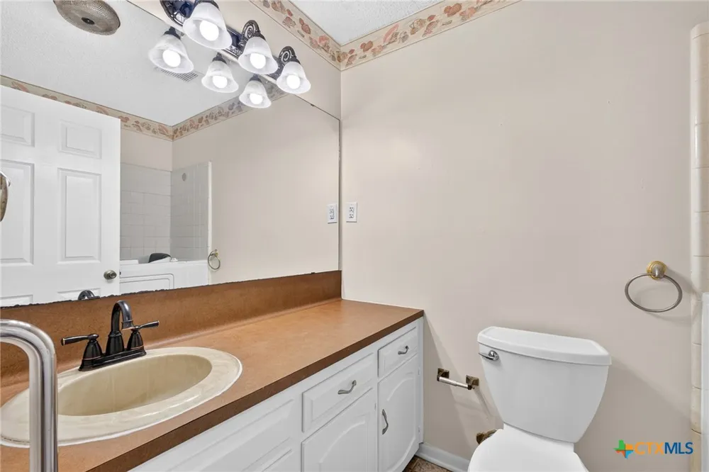 381 County Road 4755 Kempner, TX 76539