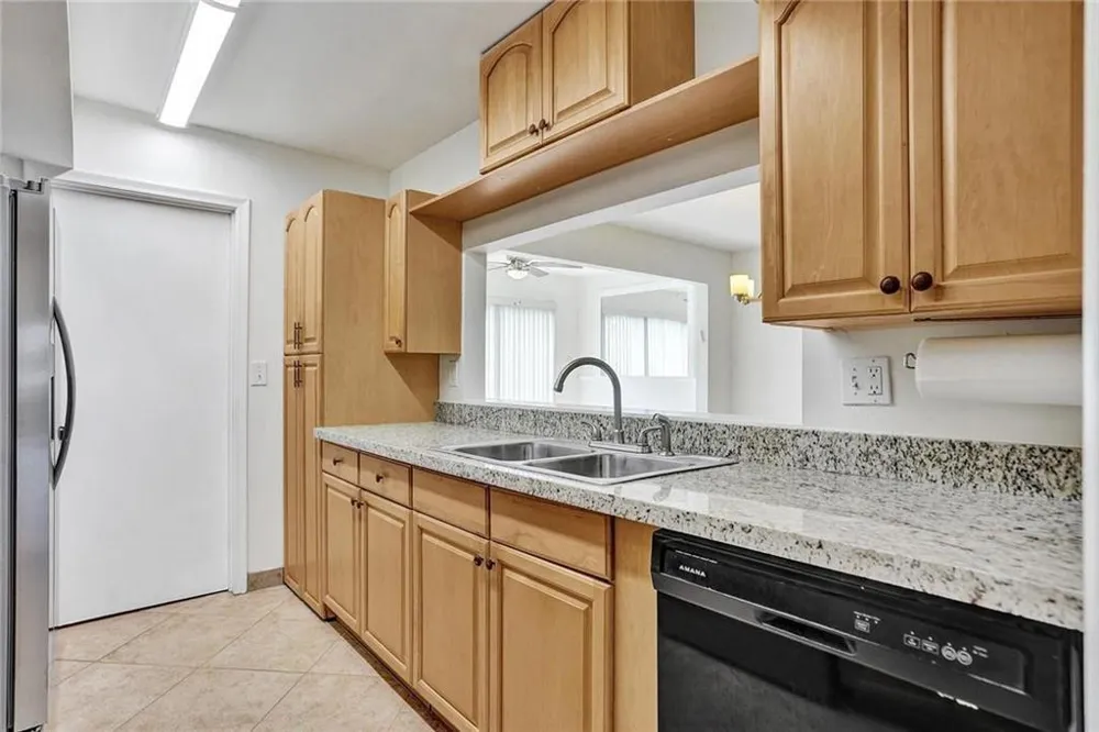 4924 SHERIDAN STREET Hollywood, FL 33021