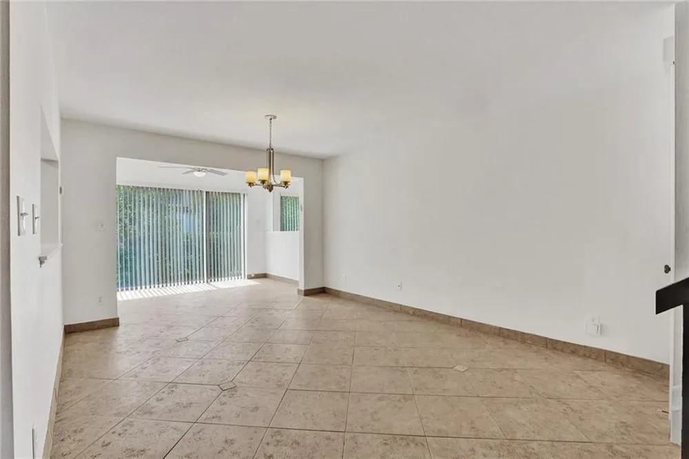 4924 SHERIDAN STREET Hollywood, FL 33021