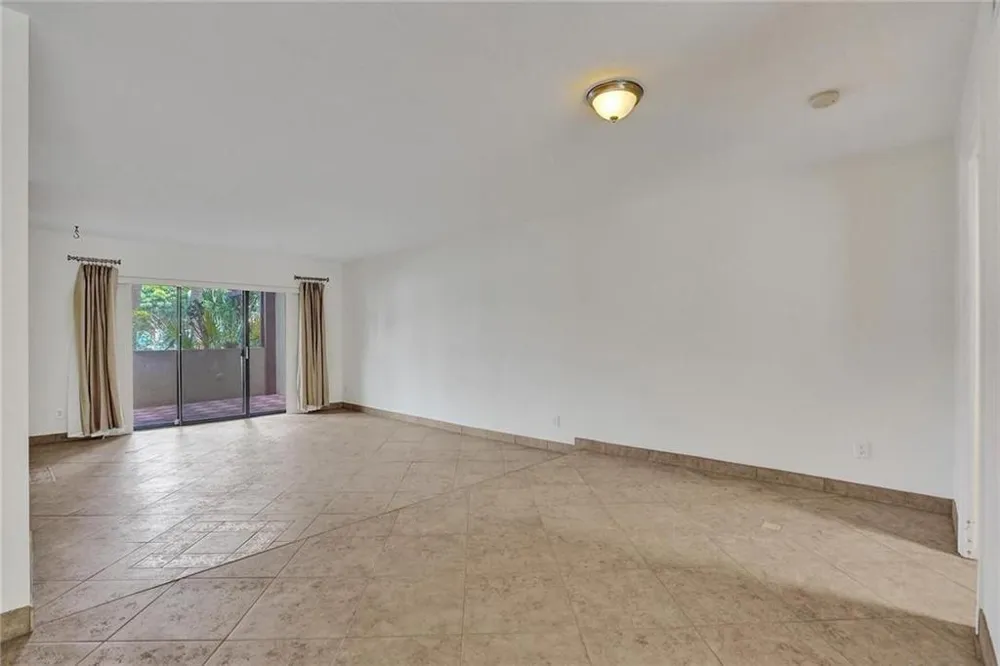 4924 SHERIDAN STREET Hollywood, FL 33021