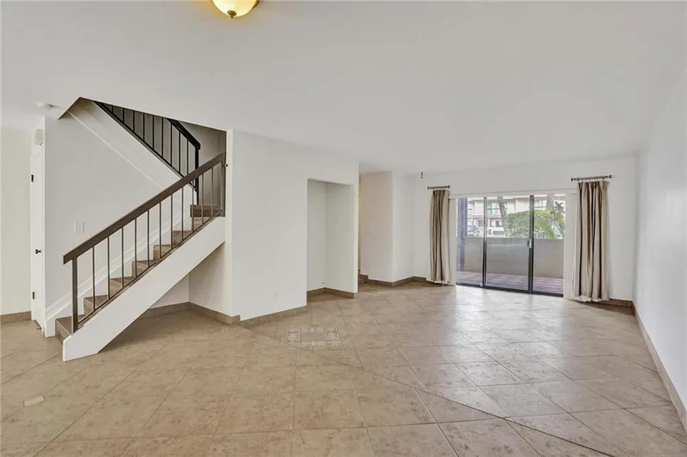 4924 SHERIDAN STREET Hollywood, FL 33021