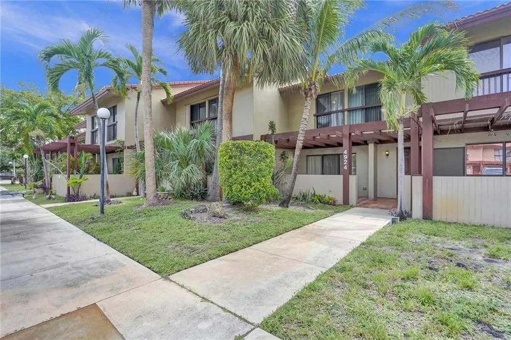 4924 SHERIDAN STREET Hollywood, FL 33021