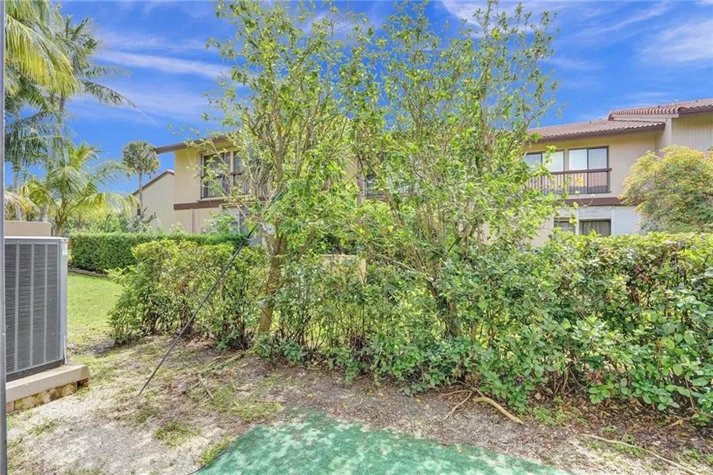 4924 SHERIDAN STREET Hollywood, FL 33021