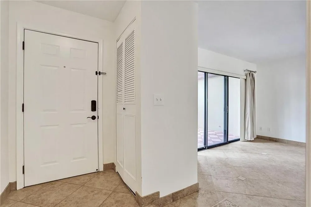 4924 SHERIDAN STREET Hollywood, FL 33021