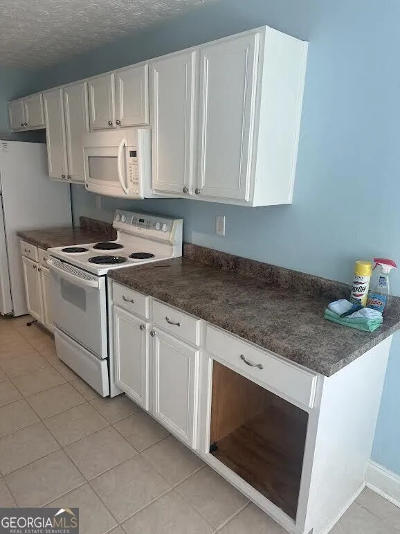1431 Solomon DR Winder, GA 30680
