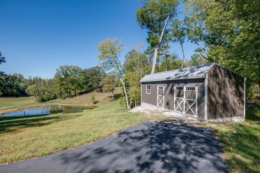 2743 Mouse Tail Rd Parsons, TN 38363