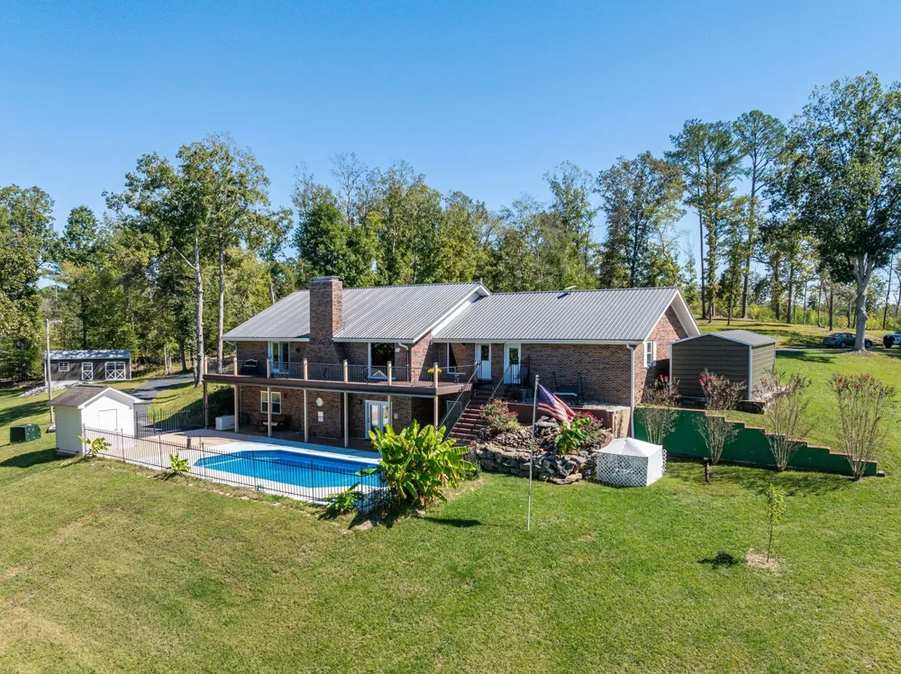 2743 Mouse Tail Rd Parsons, TN 38363