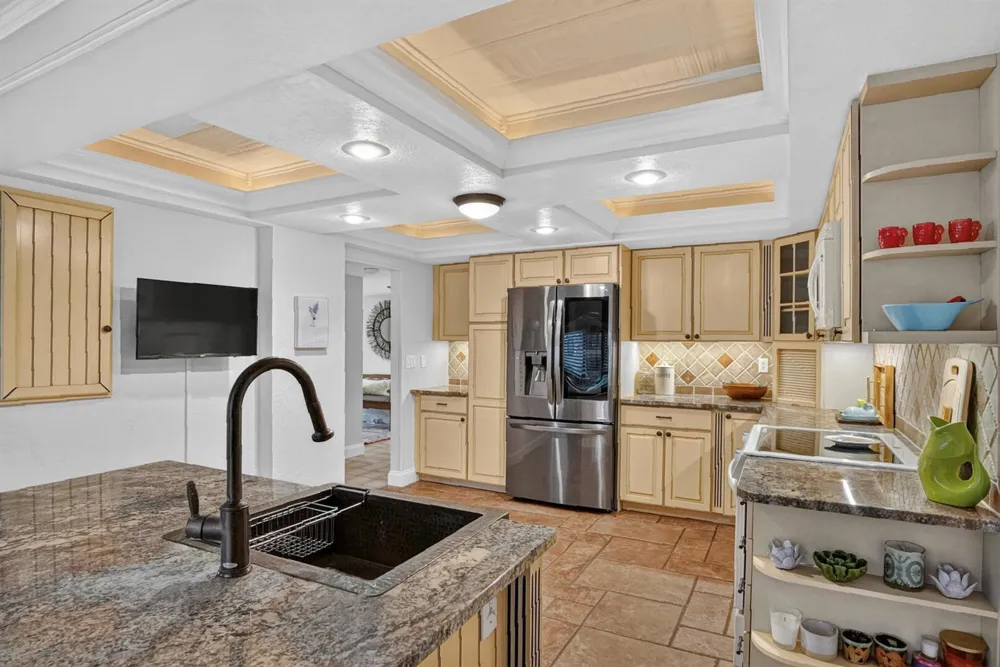 3400 TWIN LAKES TERRACE #201 Fort Pierce, FL 34951