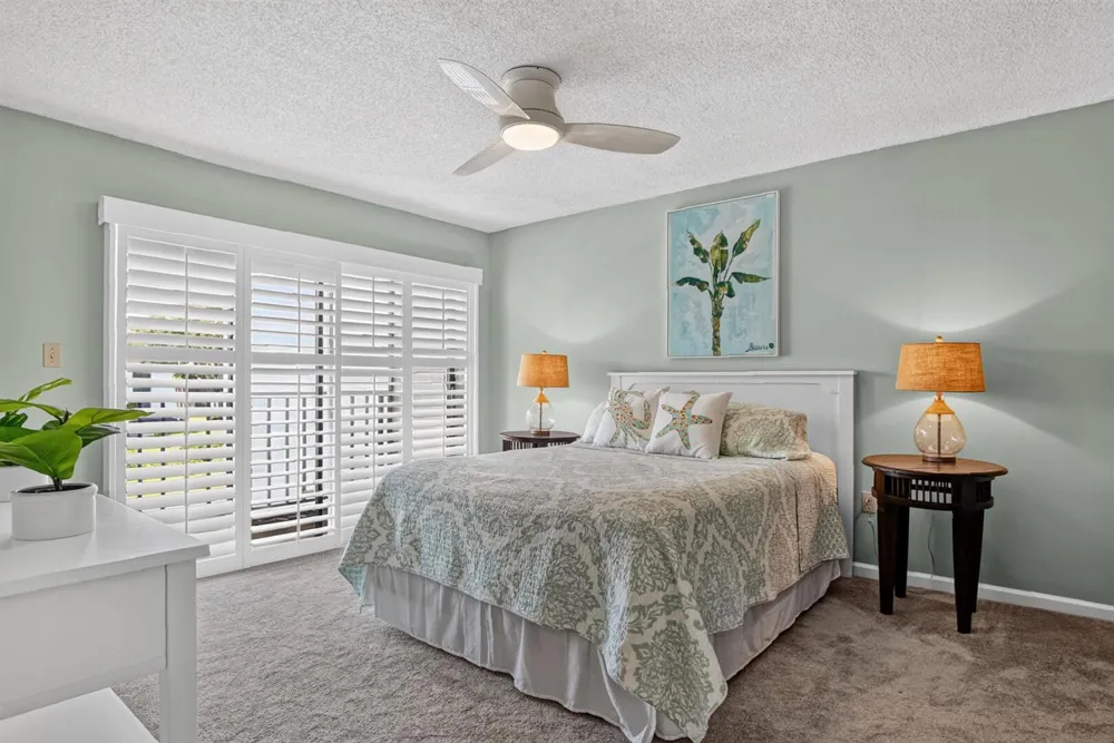 3400 TWIN LAKES TERRACE #201 Fort Pierce, FL 34951