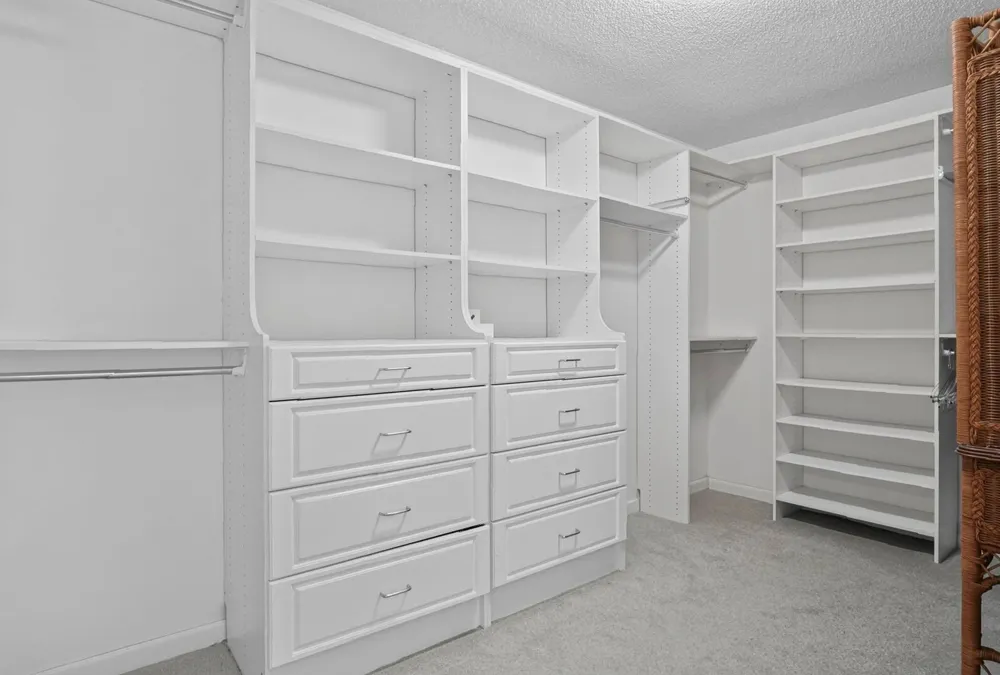 3400 TWIN LAKES TERRACE #201 Fort Pierce, FL 34951
