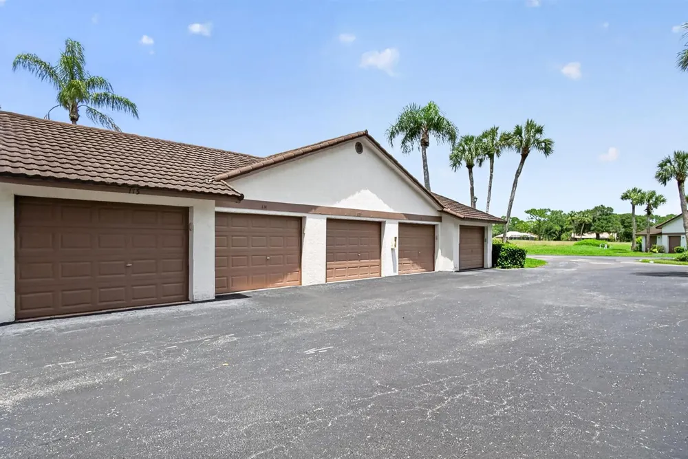 3400 TWIN LAKES TERRACE #201 Fort Pierce, FL 34951