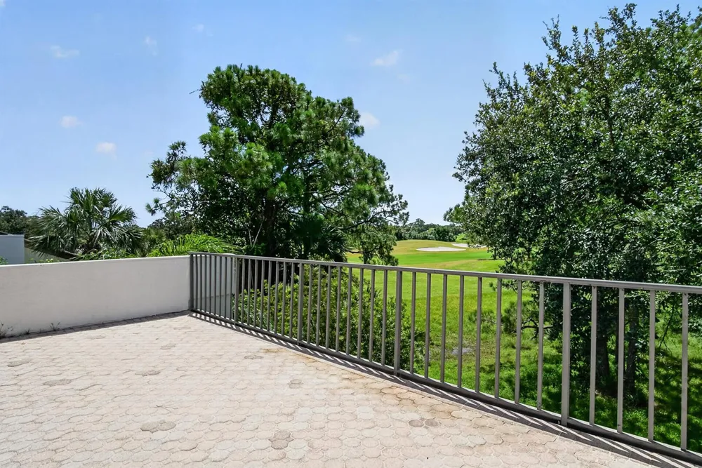 3400 TWIN LAKES TERRACE #201 Fort Pierce, FL 34951