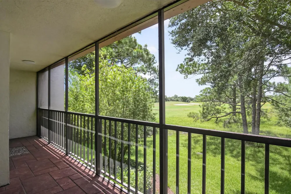 3400 TWIN LAKES TERRACE #201 Fort Pierce, FL 34951