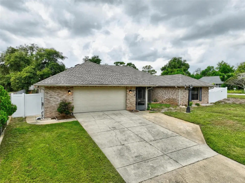 937 UTICA STREET Deltona, FL 32725