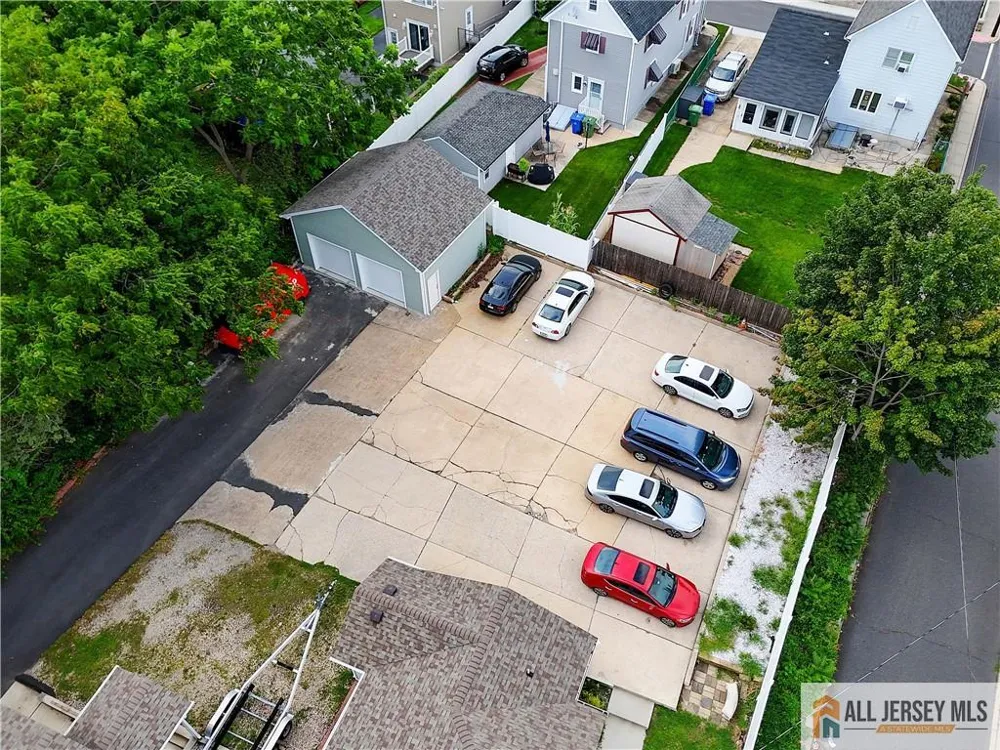 215 Washington Road 