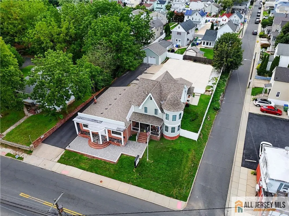 215 Washington Road 