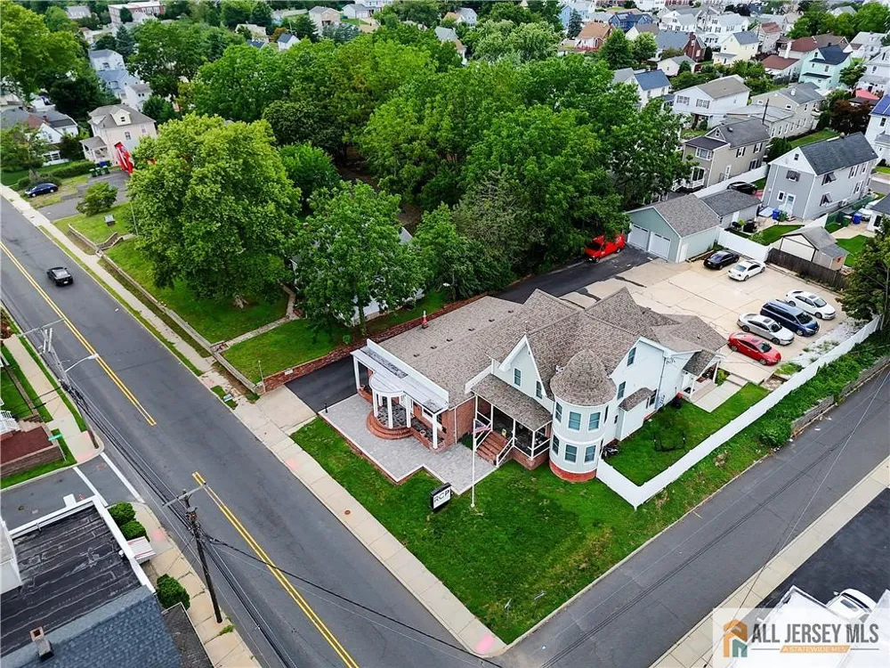 215 Washington Road 