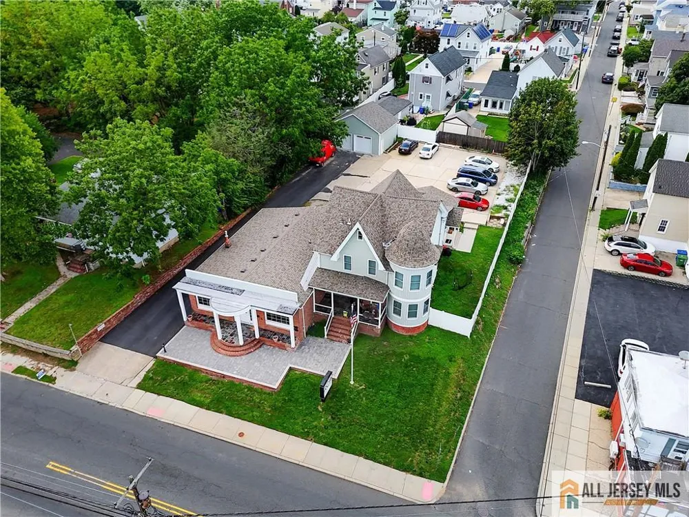 215 Washington Road 