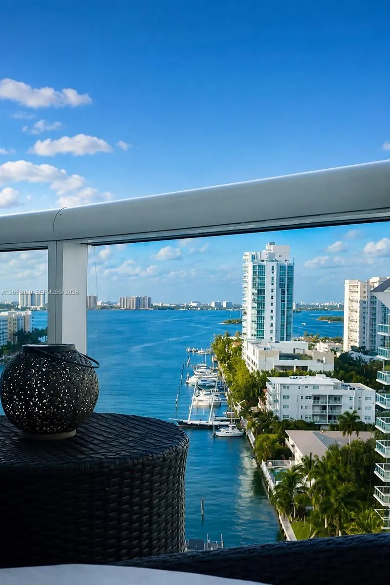 7900 Harbor Island Dr #1408 North Bay Village, FL 33141