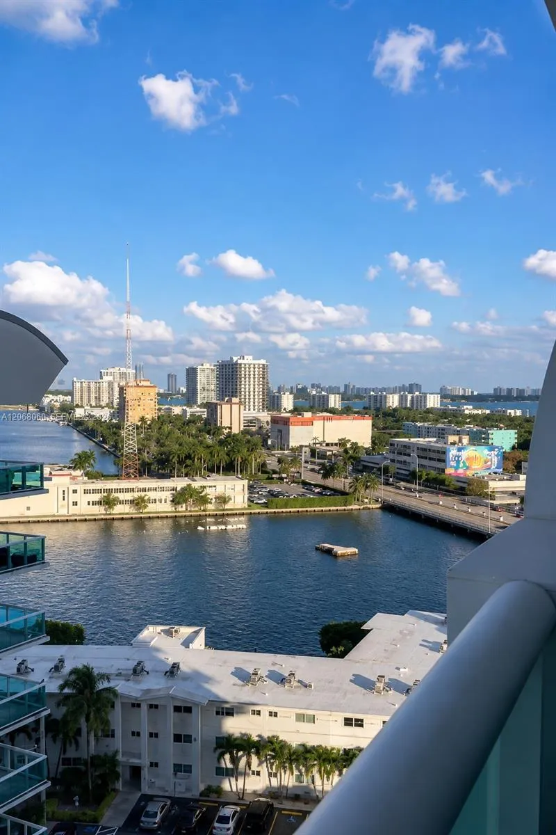 7900 Harbor Island Dr #1408 North Bay Village, FL 33141