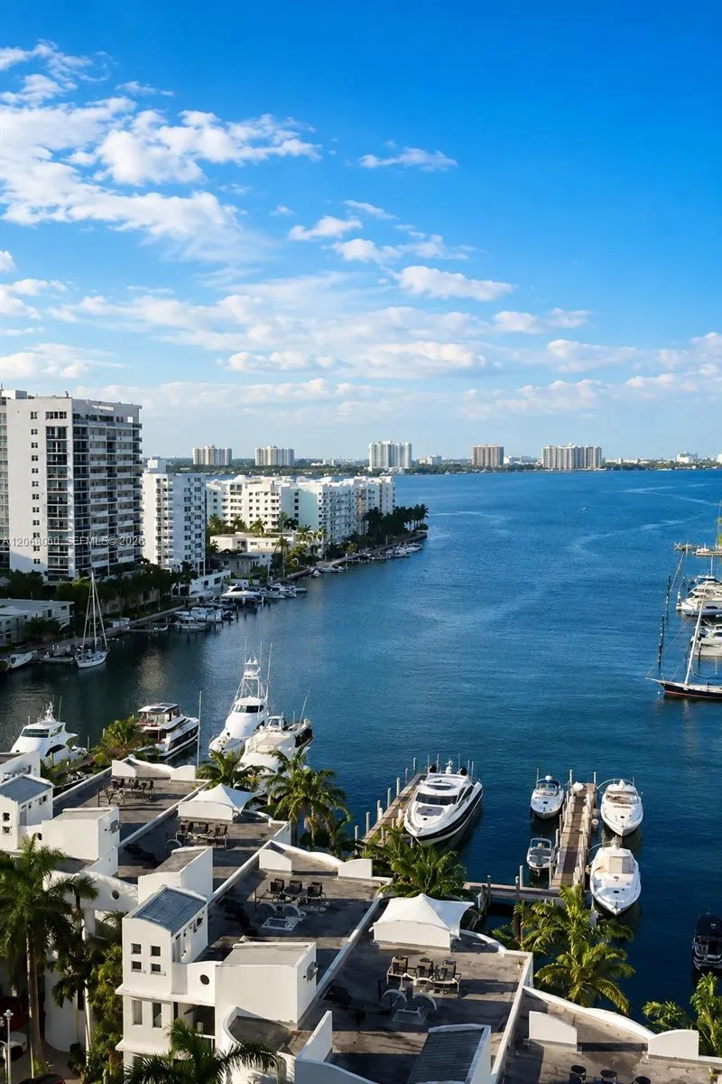 7900 Harbor Island Dr #1408 North Bay Village, FL 33141