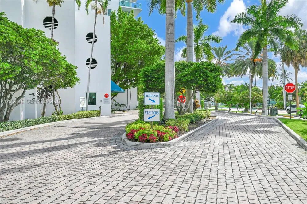 7900 Harbor Island Dr #1408 North Bay Village, FL 33141