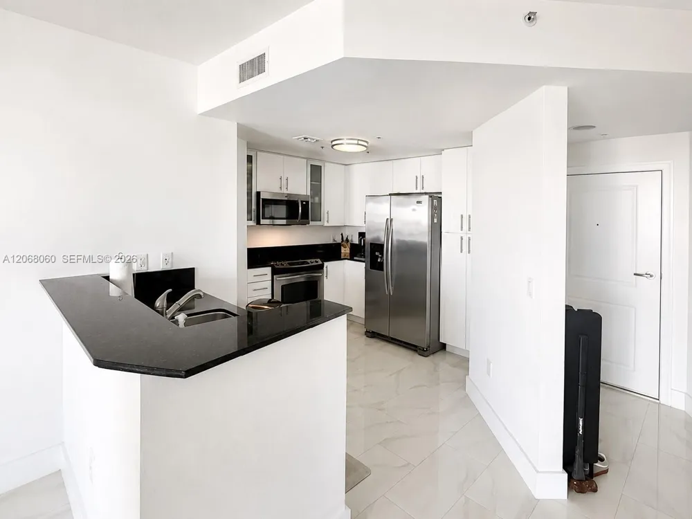 7900 Harbor Island Dr #1408 North Bay Village, FL 33141