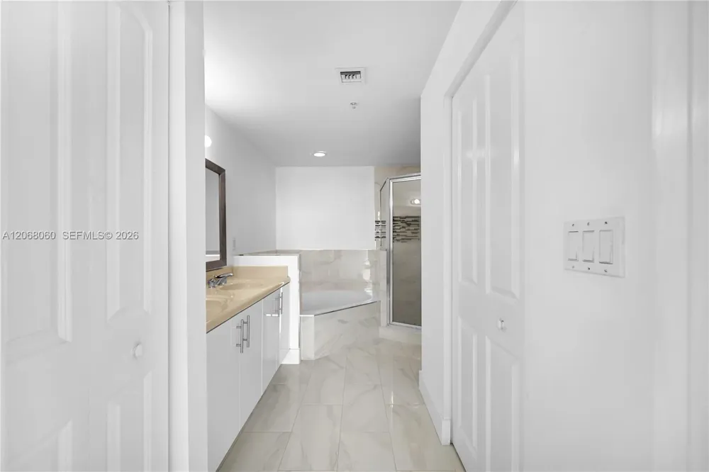 7900 Harbor Island Dr #1408 North Bay Village, FL 33141