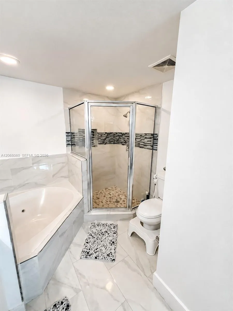 7900 Harbor Island Dr #1408 North Bay Village, FL 33141