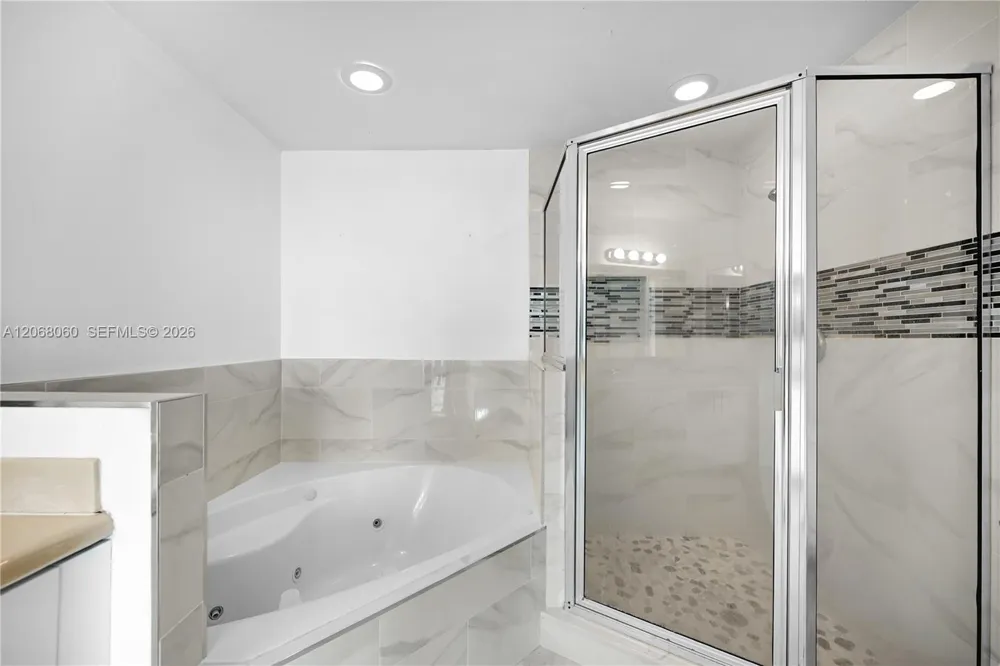 7900 Harbor Island Dr #1408 North Bay Village, FL 33141