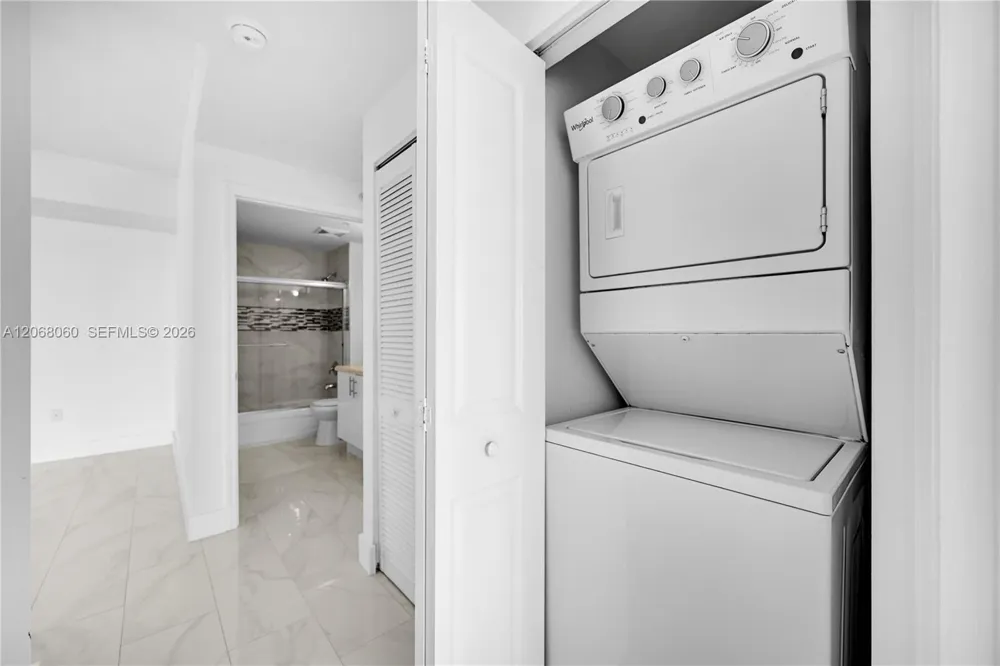 7900 Harbor Island Dr #1408 North Bay Village, FL 33141