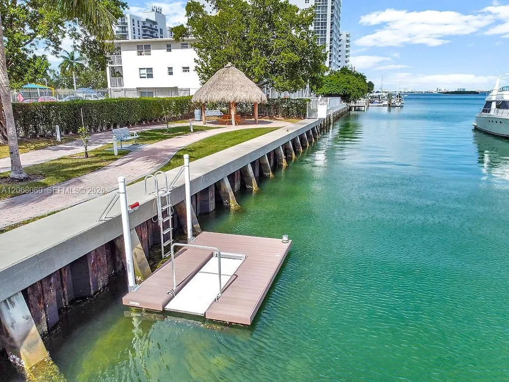 7900 Harbor Island Dr #1408 North Bay Village, FL 33141