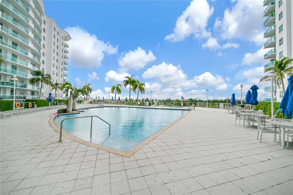 7900 Harbor Island Dr #1408 North Bay Village, FL 33141