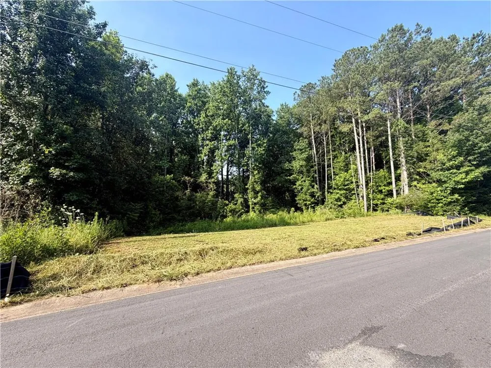 5835 Rolling Oaks Circle Cumming, GA 30040