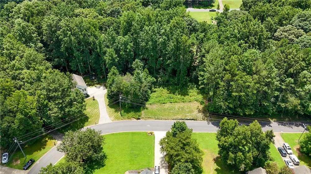 5835 Rolling Oaks Circle Cumming, GA 30040