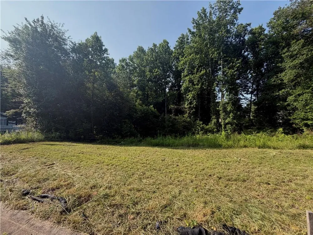 5835 Rolling Oaks Circle Cumming, GA 30040