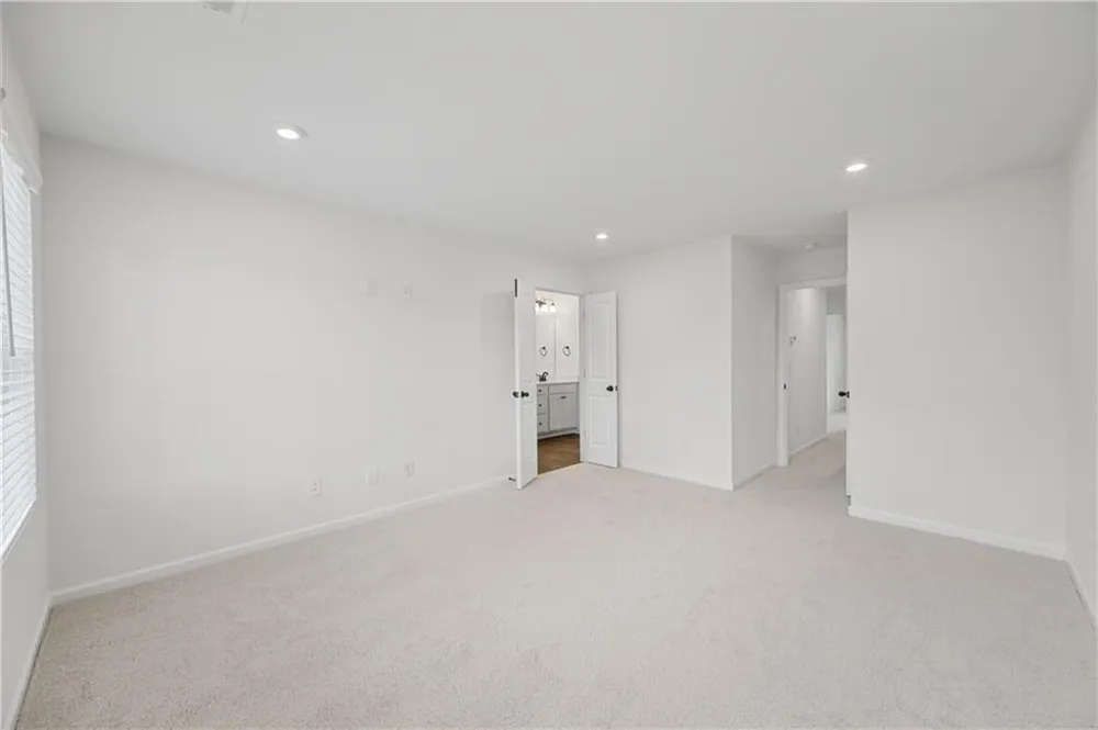 323 Rolling Green Road Adairsville, GA 30103