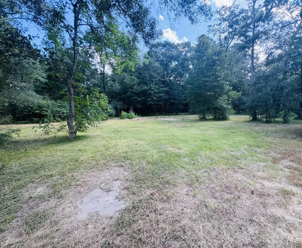 702 County Road 2339 Dayton, TX 77535