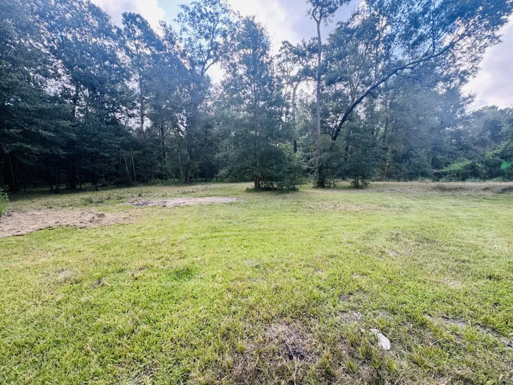 702 County Road 2339 Dayton, TX 77535