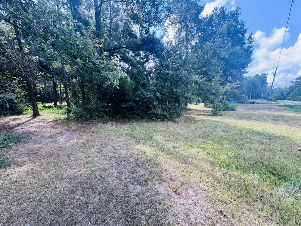 702 County Road 2339 Dayton, TX 77535