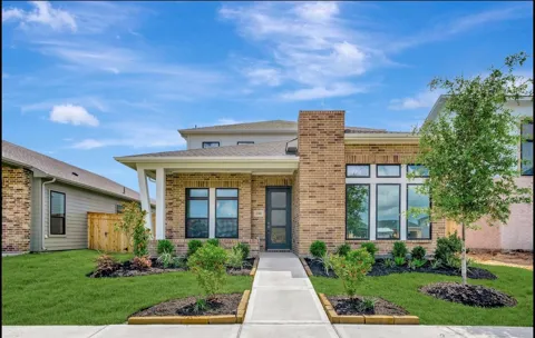 2718 Cottage Place